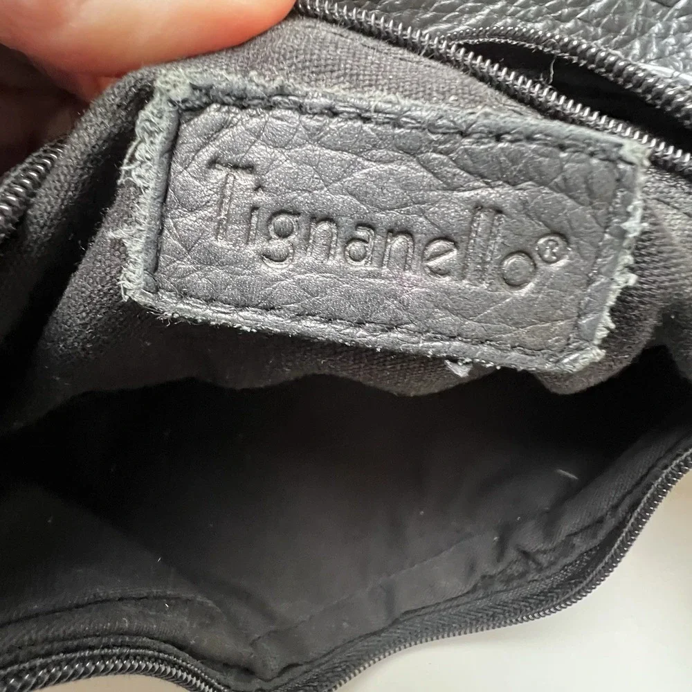 Tignanello Black Leather Purse Handbag Satchel Bucket Bag Buckle